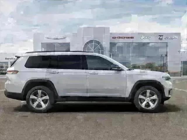 New 2025 Bright White Clear-Coat Exterior Paint Jeep Limited image 78