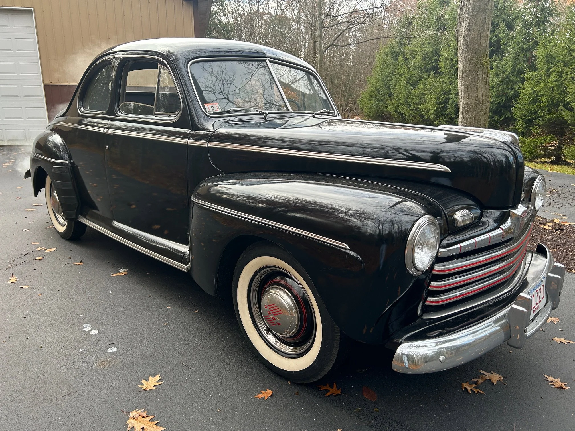 Used 1946 Black Ford  image 3