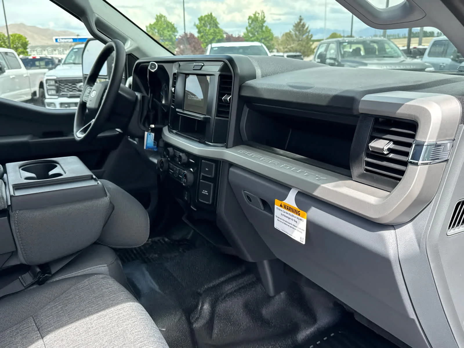 New 2026 Oxford White Ford F-550® XL image 14