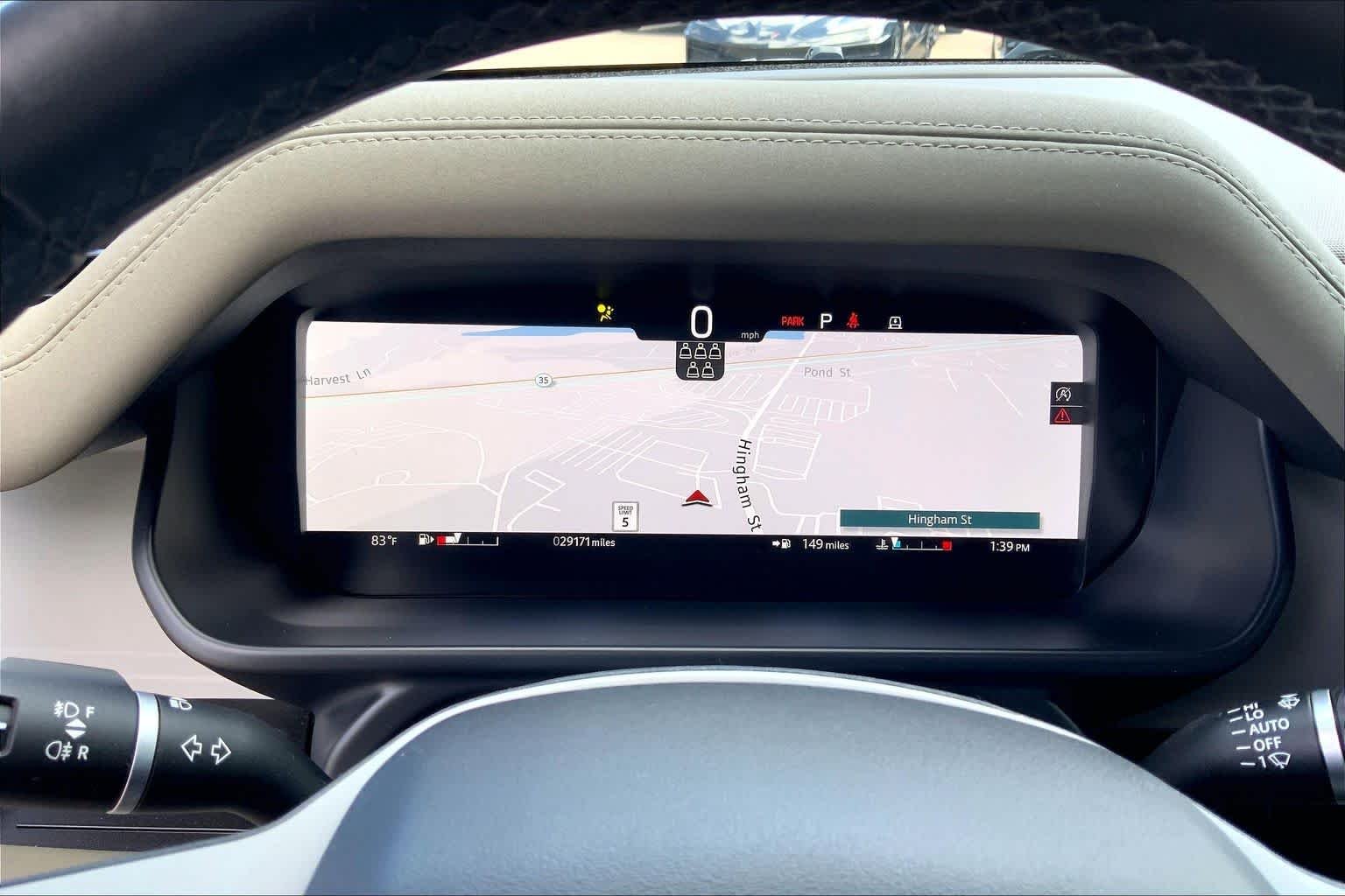 Used 2023 Fuji White Land Rover S image 24
