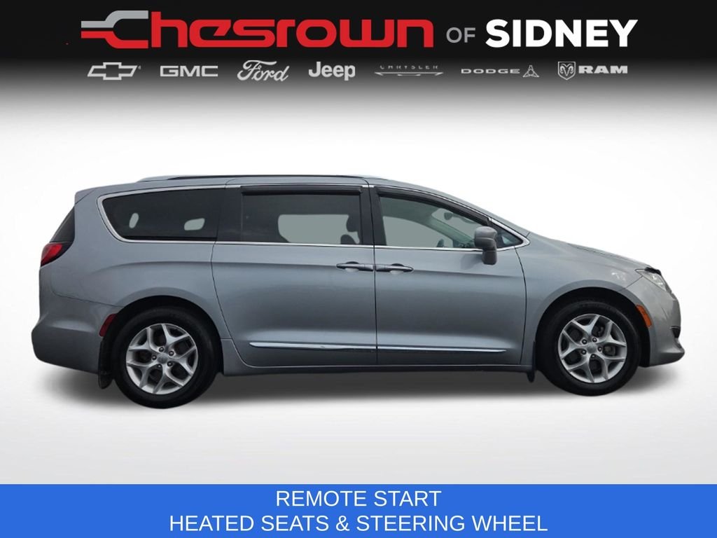 Used 2019 Silver Chrysler Touring L image 12