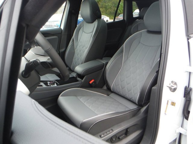 New 2026 White Volkswagen SEL R-Line Turbo image 19