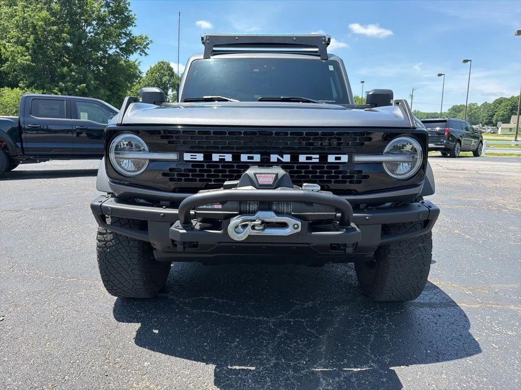 Used 2022 Gray Ford Wildtrak image 9