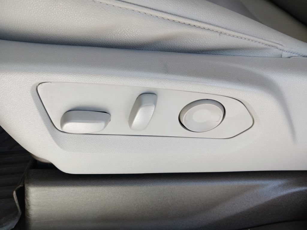 2024 Chevrolet Silverado 2500HD LTZ - Photo 34