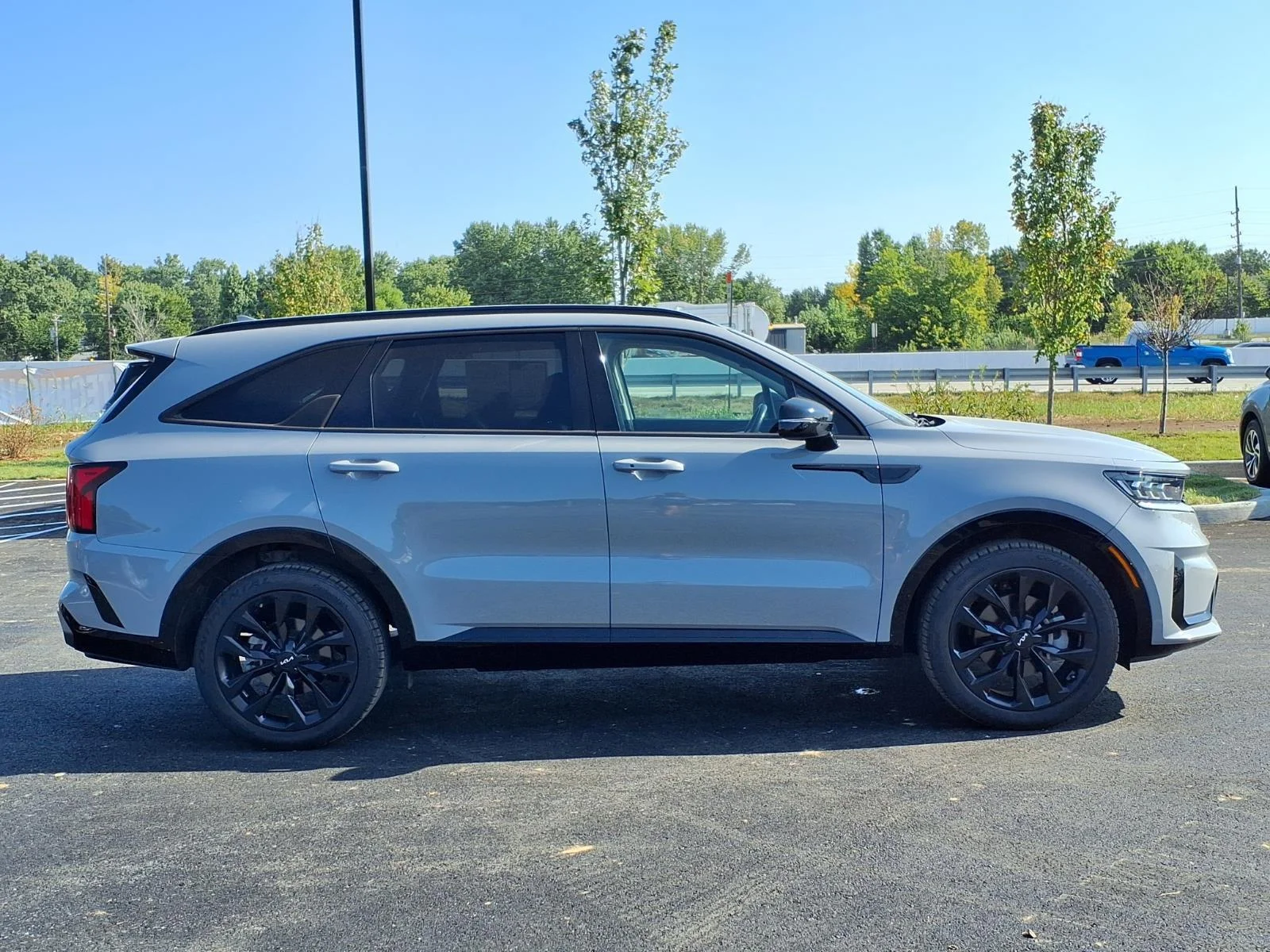 Used 2023 Wolf Gray Kia SX image 29