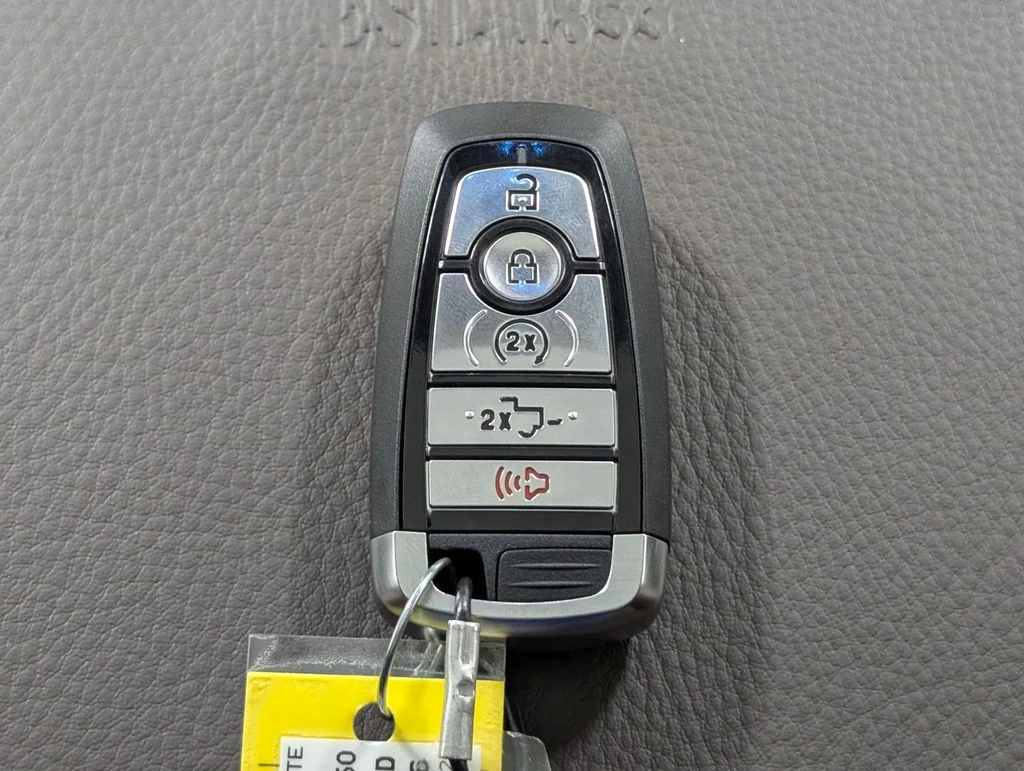 New 2026 Star White Metallic Tri-Coat Ford F-350® King Ranch® image 34