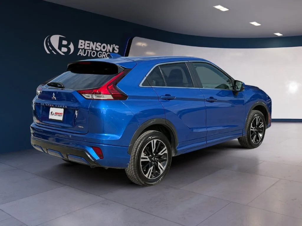 Used 2024  Mitsubishi SE image 5
