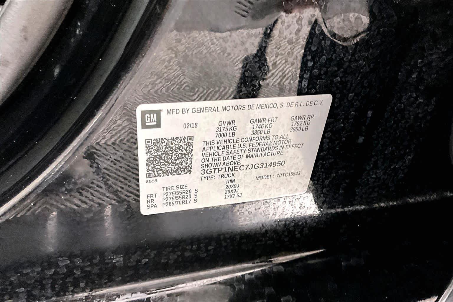 Used 2018 Onyx Black GMC SLT image 31