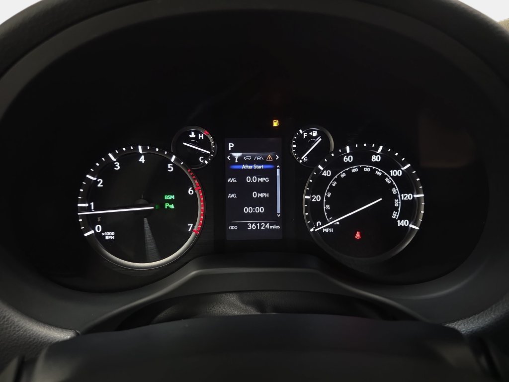 Used 2023 White Pearl Lexus 460 image 19
