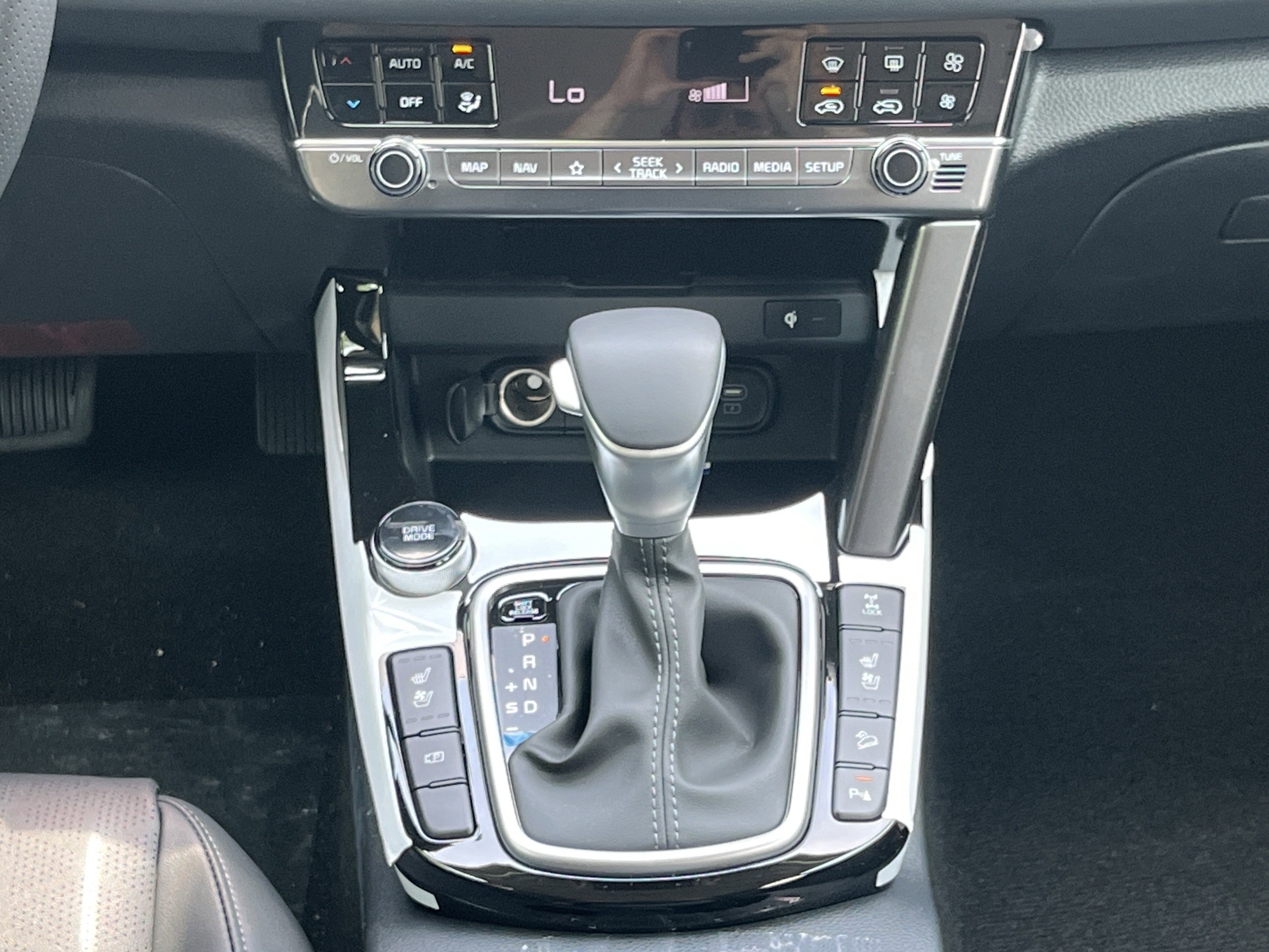 New 2026 Fusion Black Kia SX image 6