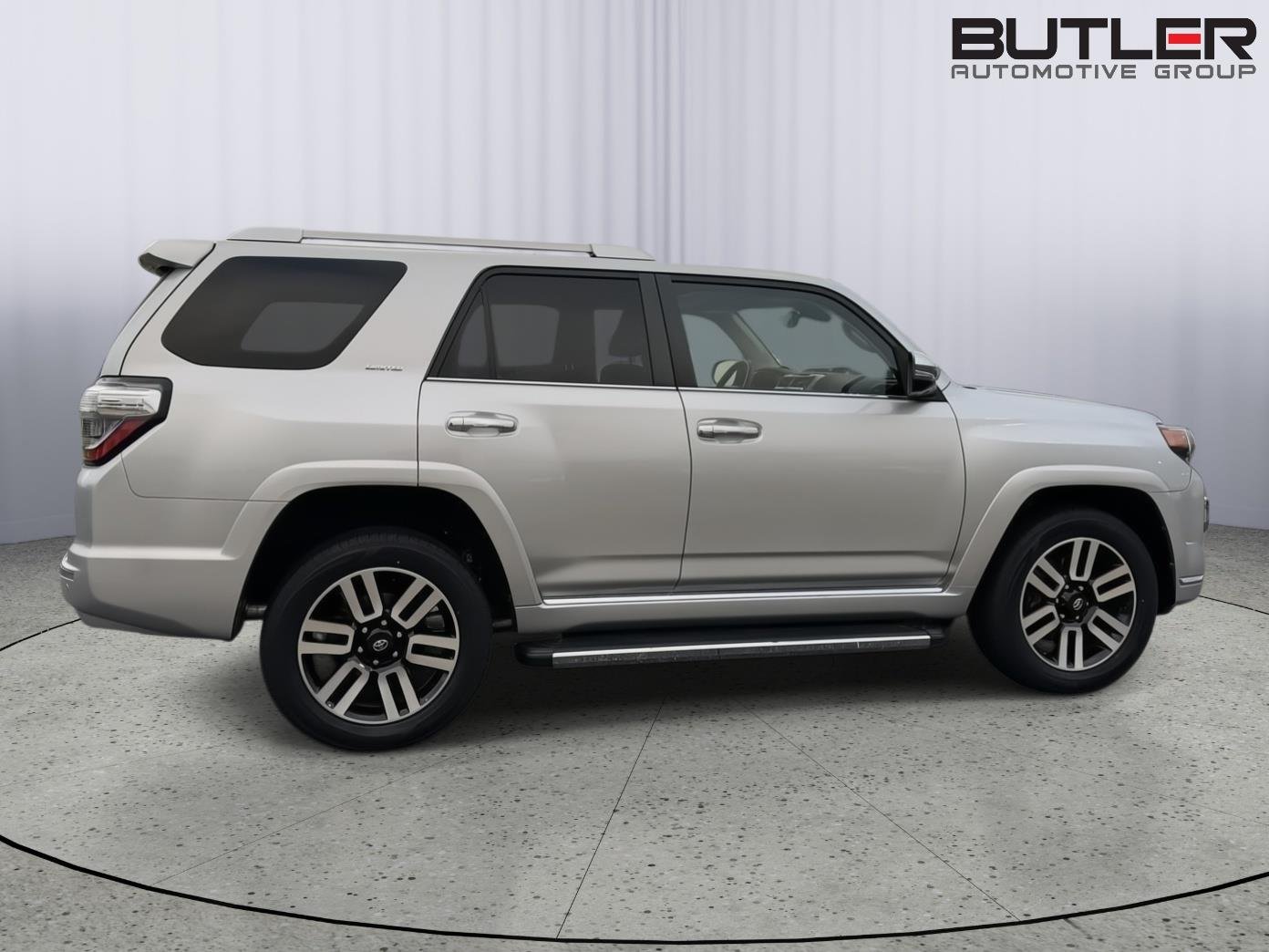 Used 2022 Classic Silver Metallic Toyota Limited image 5