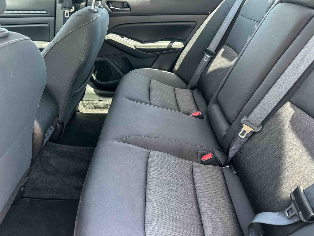 2025 Nissan Altima SV - Photo 18