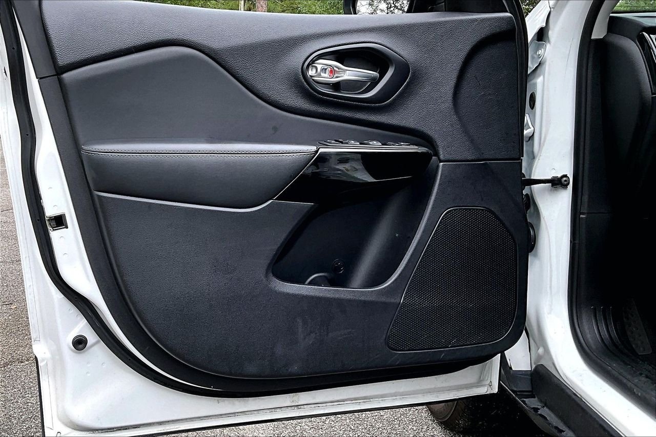 2023 Jeep Cherokee Altitude Lux - Photo 17