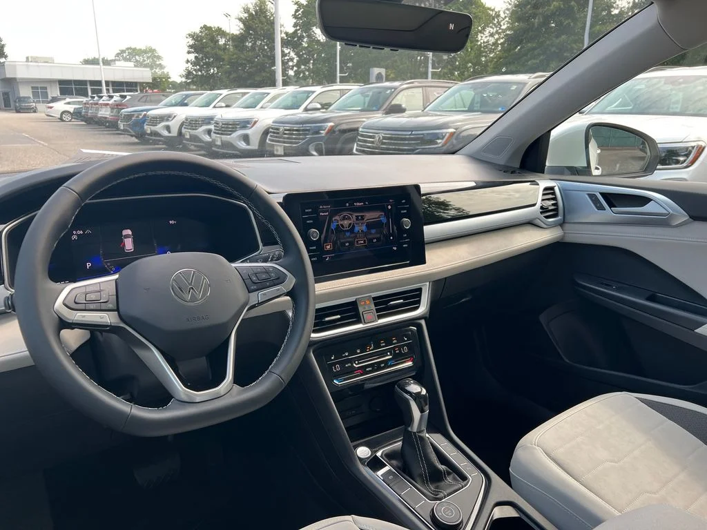 New 2026 White Volkswagen 1.5T SE image 14