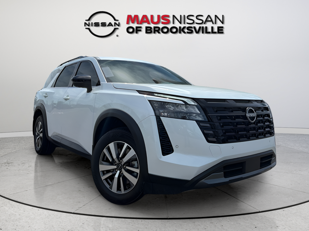 New 2026 White Nissan SL image 1