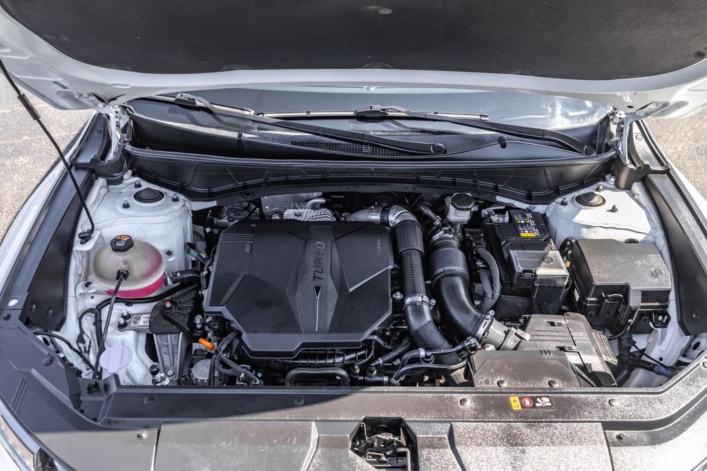 Certified Used 2022 White Hyundai Limited image 36