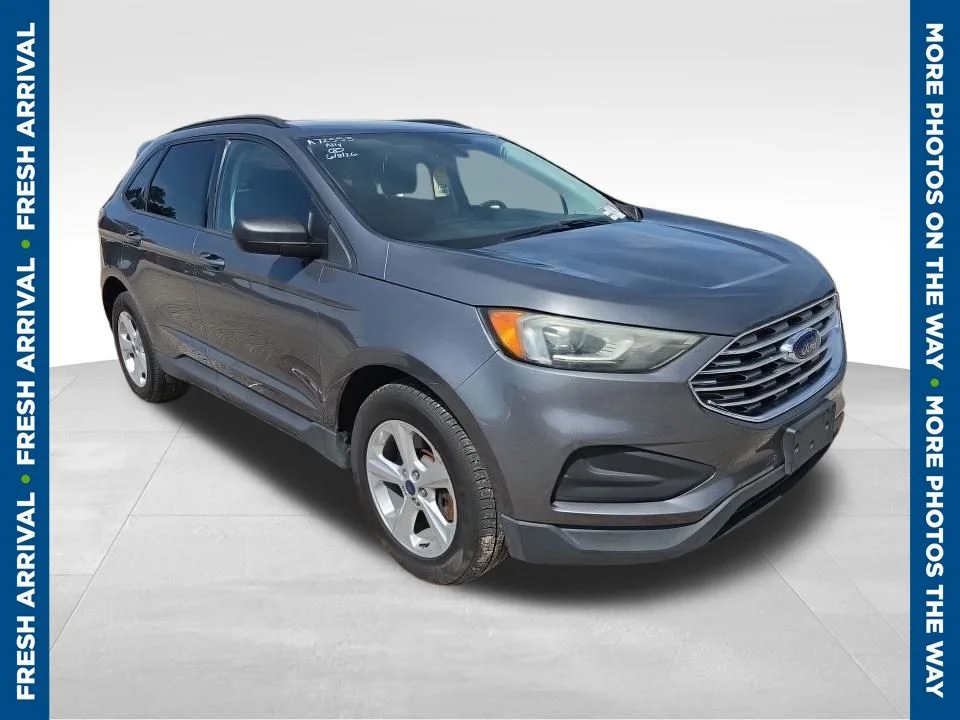 2022 Ford Edge SE AWD's photo
