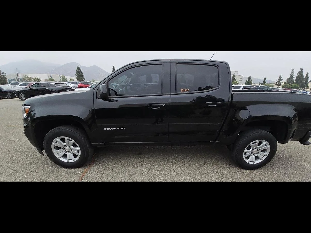 Used 2022 Black Chevrolet LT image 5