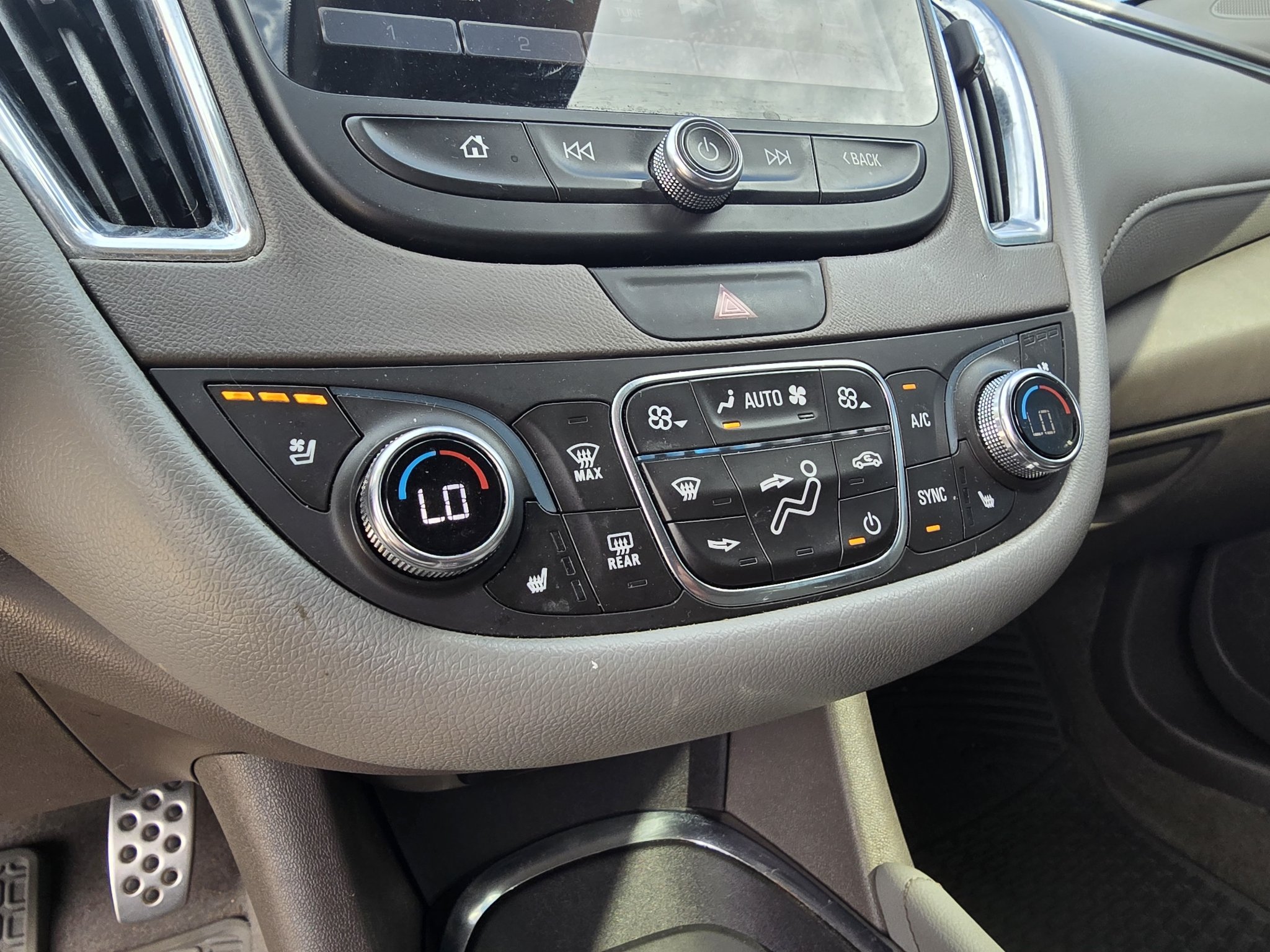 Used 2017 Arctic Blue Metallic Chevrolet Premier image 19