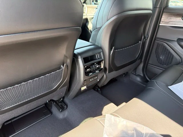 New 2026 Gray Jeep Altitude image 10