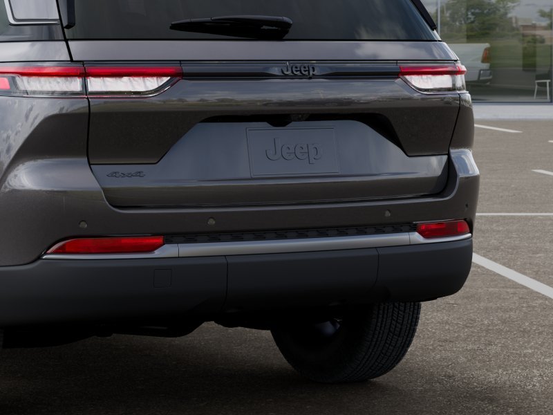 New 2026 Baltic Gray Metallic Clear-Coat Exterior Paint Jeep Altitude image 54