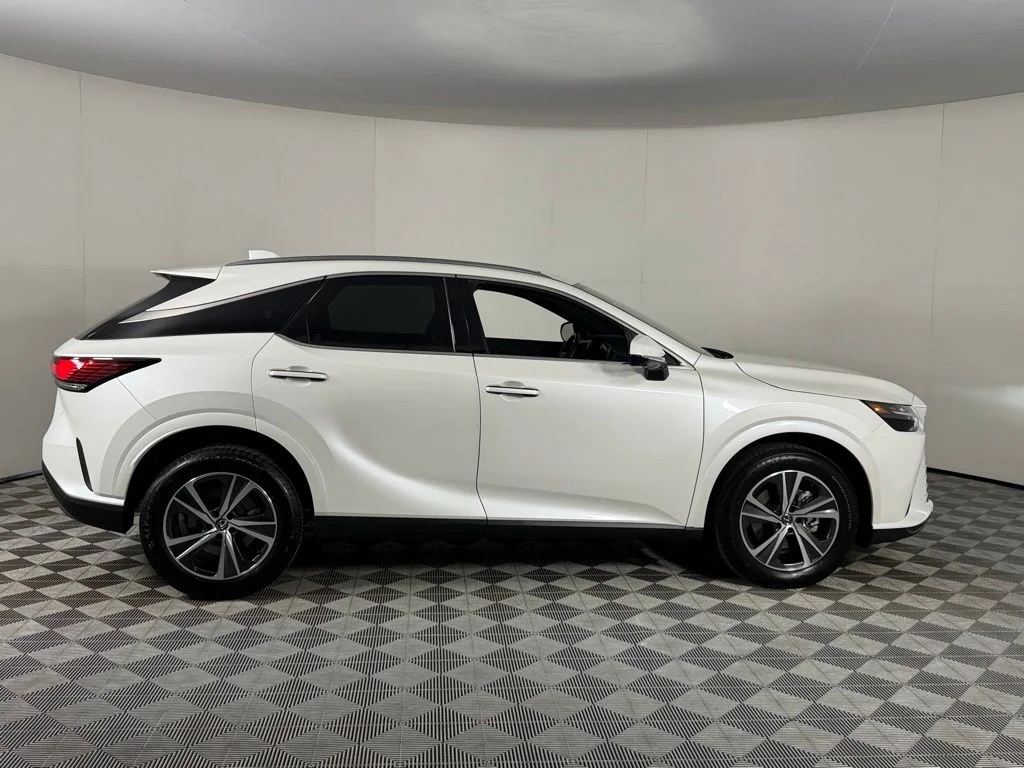 Certified Used 2025 White Lexus 350 Premium image 4
