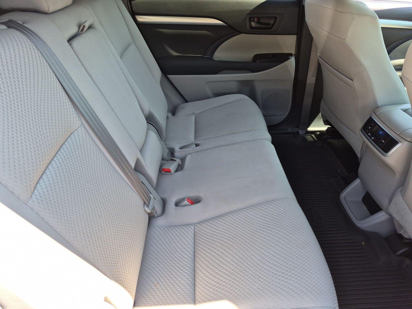 Used 2017 Midnight Black Metallic Toyota LE image 33