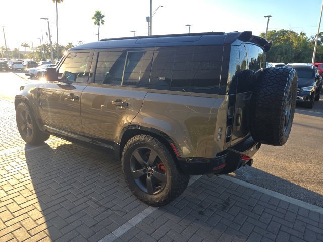 Used 2023 Gondwana Stone Metallic Land Rover X image 3