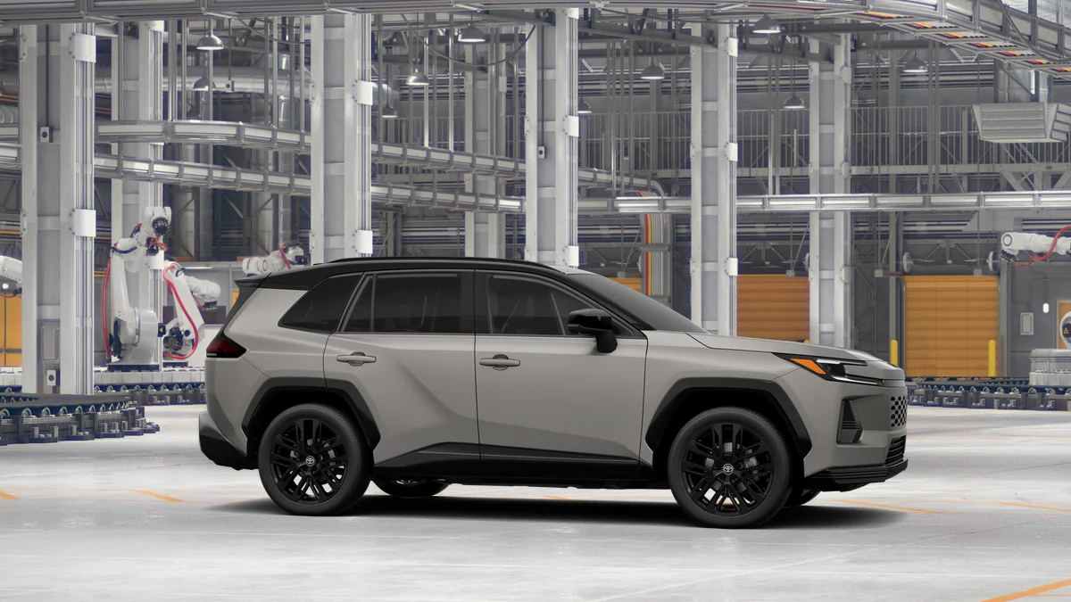 New 2026 Meteor Shower with Midnight Black Metallic roof Toyota XSE image 13