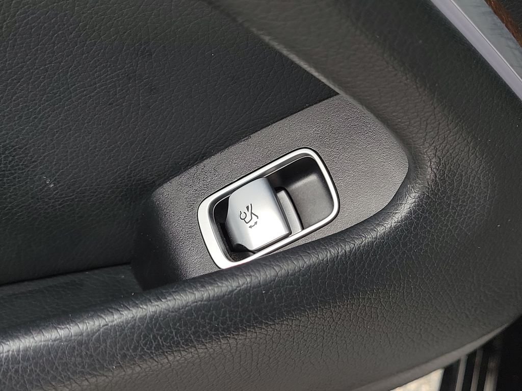 Certified Used 2024 Black Mercedes-Benz 450 image 30