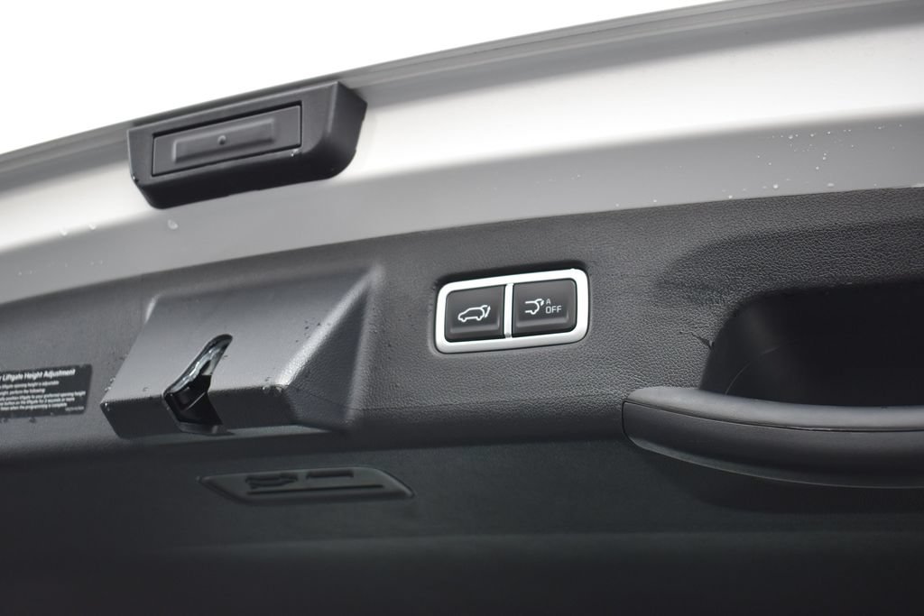 New 2026 Snow White Pearl Kia EX image 21