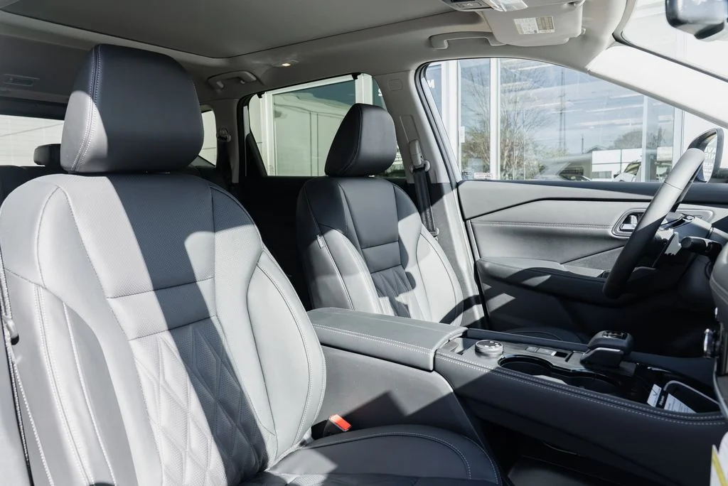 New 2026 Everest White Pearl TriCoat Nissan Platinum image 29