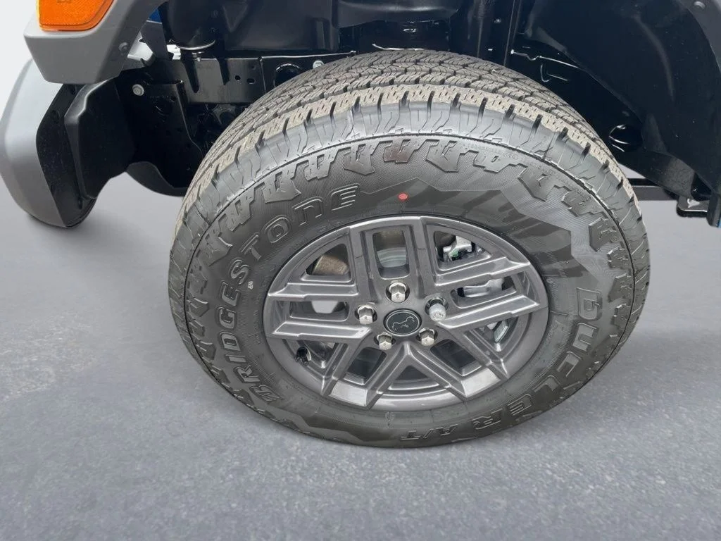 New 2026 Hydro Blue Pearl-Coat Exterior Paint Jeep Sport S image 9
