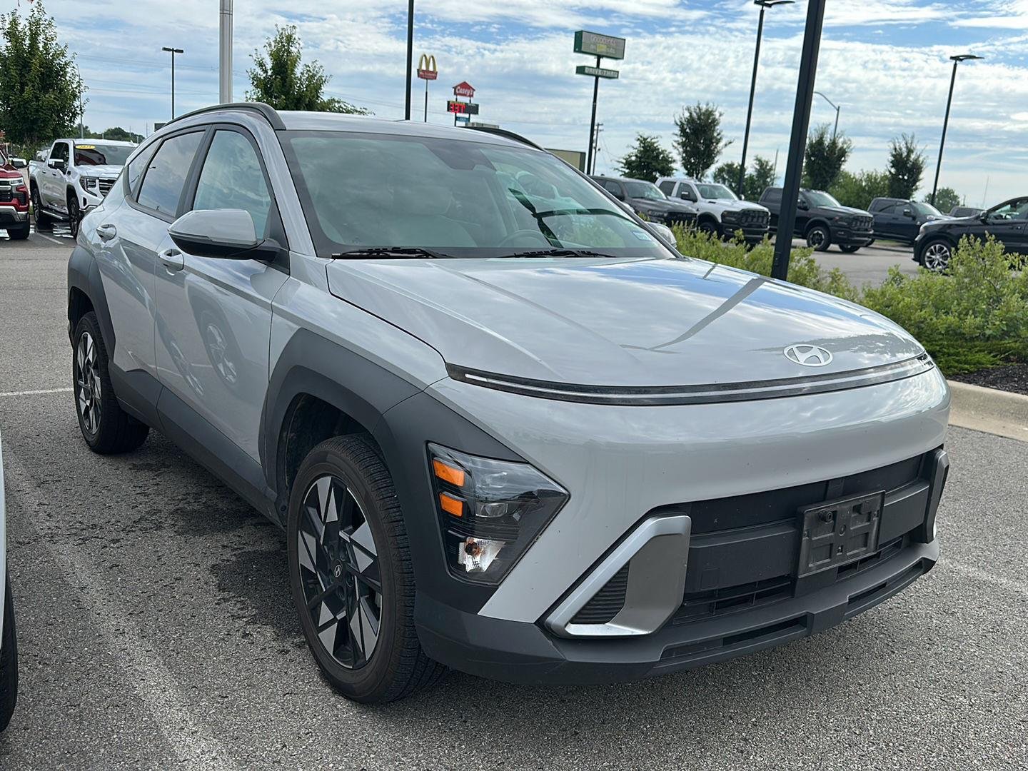 Used 2025 Cyber Gray Metallic Hyundai SEL image 4