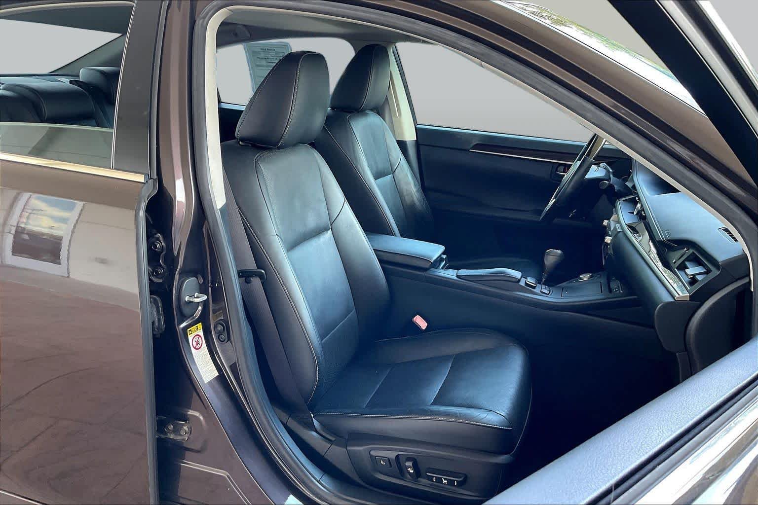 Pre-Owned 2014 Lexus ES 350