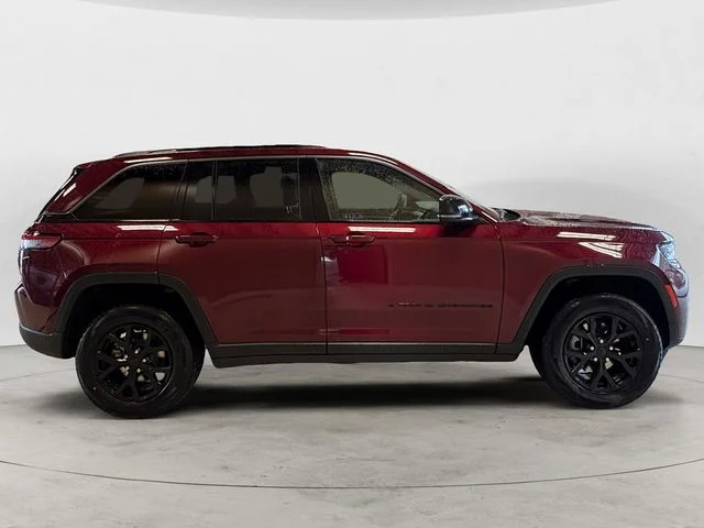 New 2026 Red Jeep Altitude image 7