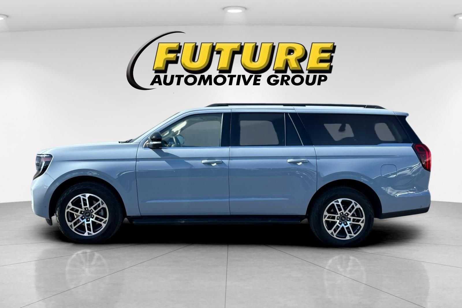 Used 2025 Gray Ford Active image 6