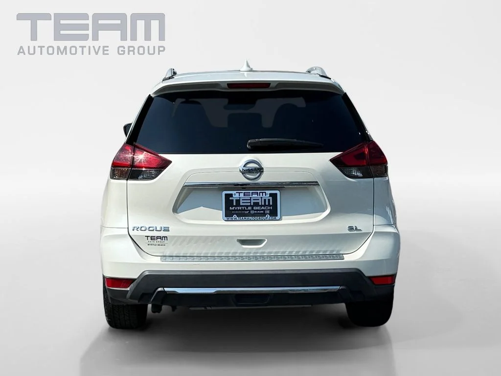 Used 2018 White Nissan SL image 6