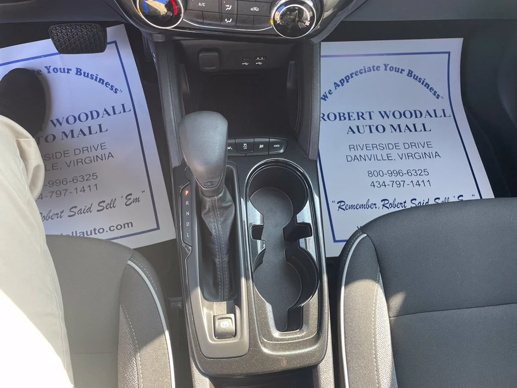 Used 2025 Sterling Gray Metallic Chevrolet LT image 25