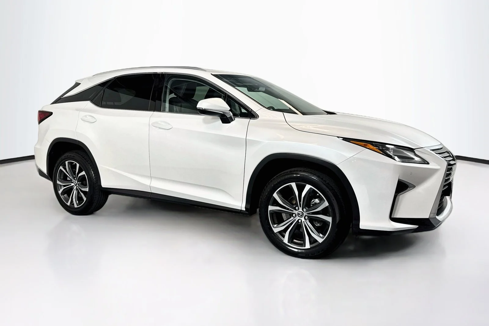 Used 2018 Eminent White Pearl Lexus RX 350 image 3