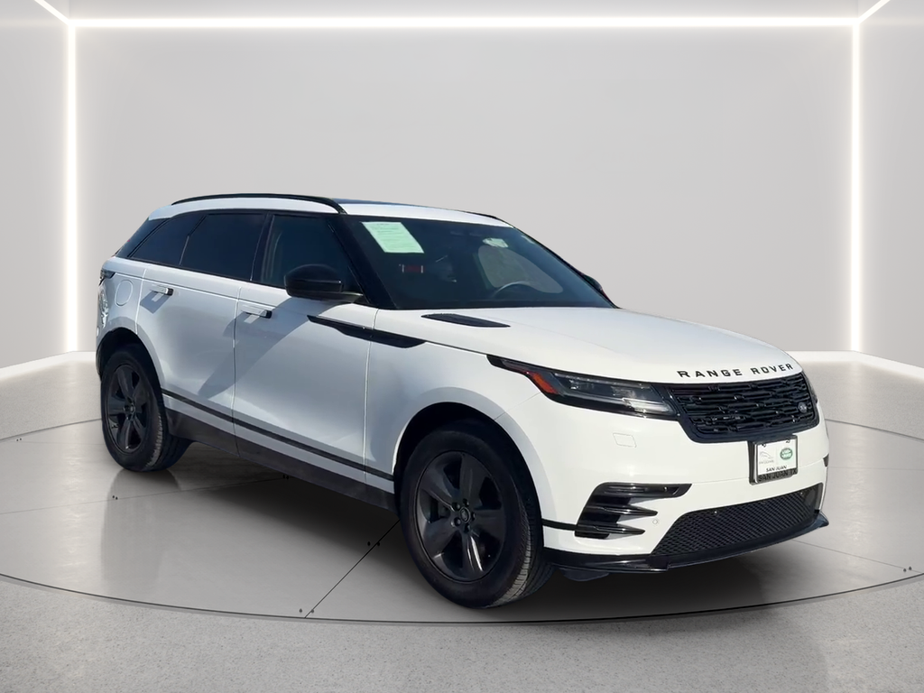 Used 2025 Fuji White Land Rover Dynamic SE image 3