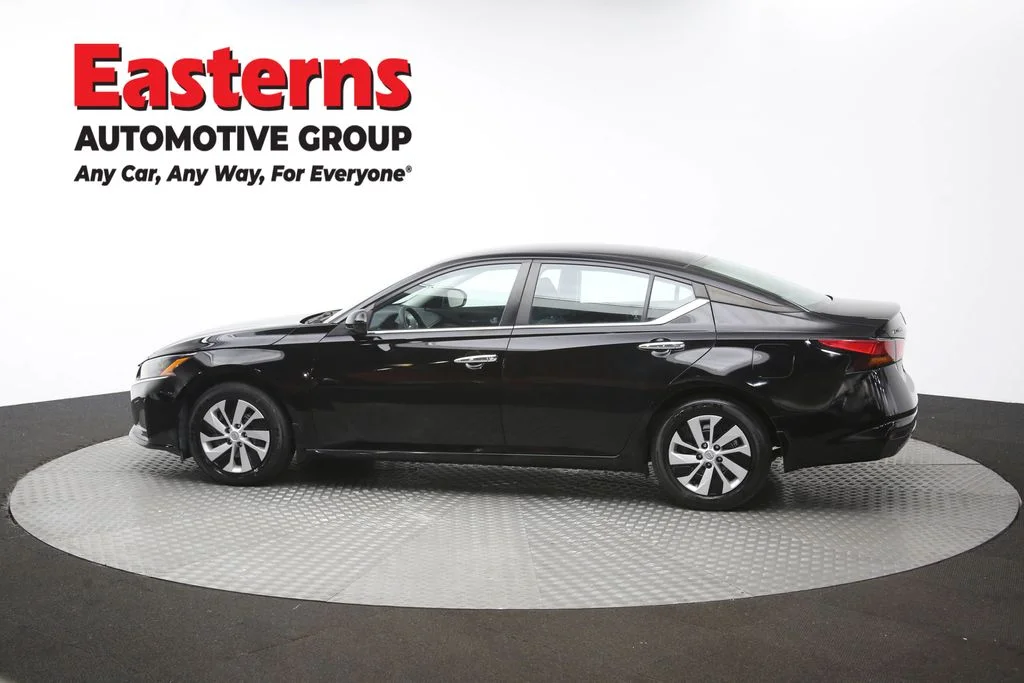 Used 2023 Black Nissan 2.5 S image 60