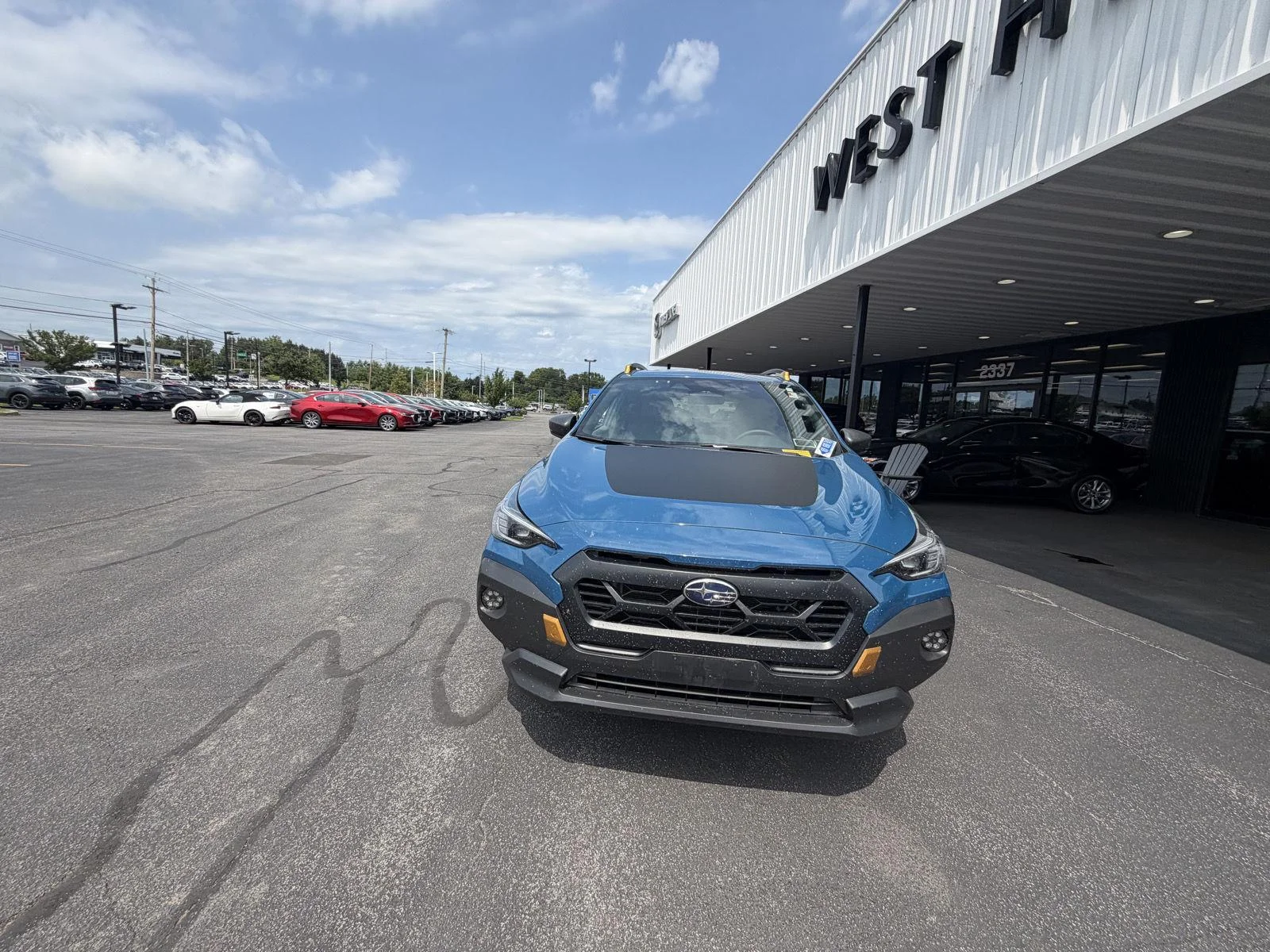 Used 2025 Geyser Blue Pearl Subaru Wilderness image 4
