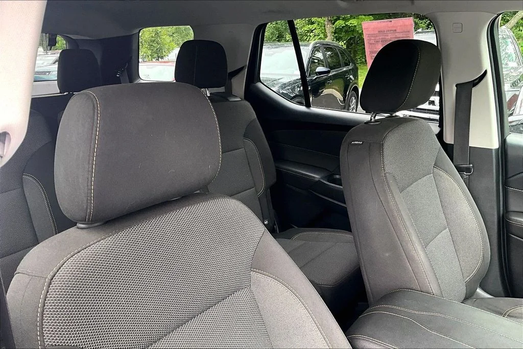 Used 2020 Black Chevrolet LS image 17