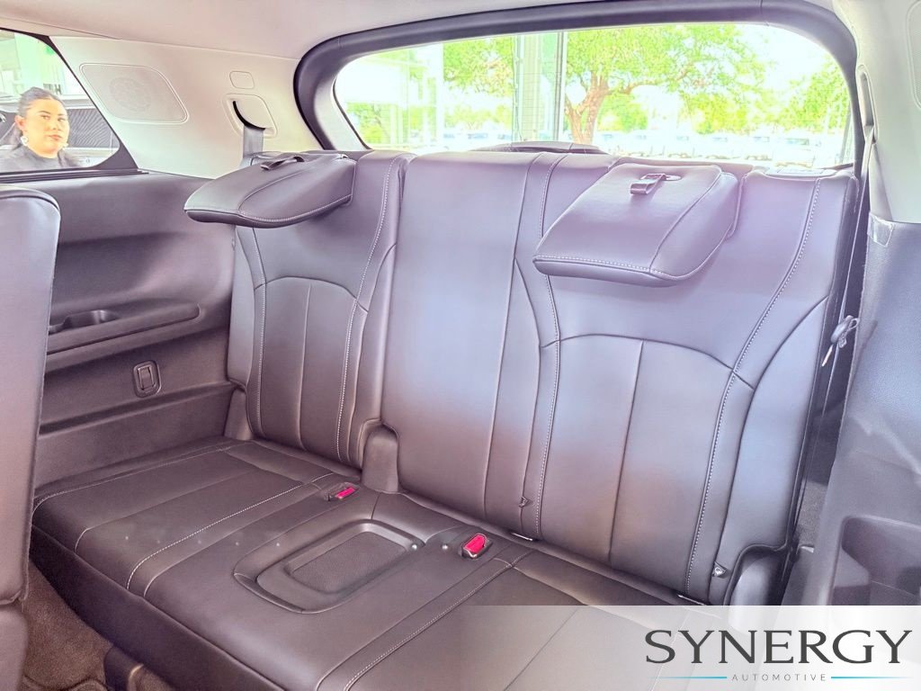 Certified Used 2027 Mineral Black INFINITI LUXE image 33