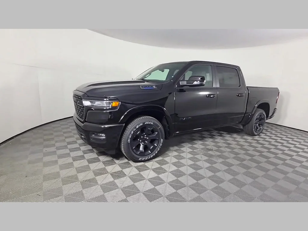 New 2027 Diamond Black Crystal Pearl-Coat Exterior Paint RAM Big Horn image 38