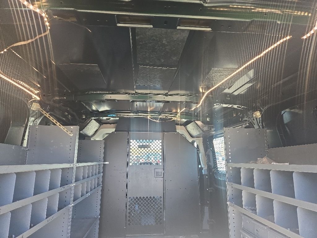 Used 2015 Green Ford Base image 26