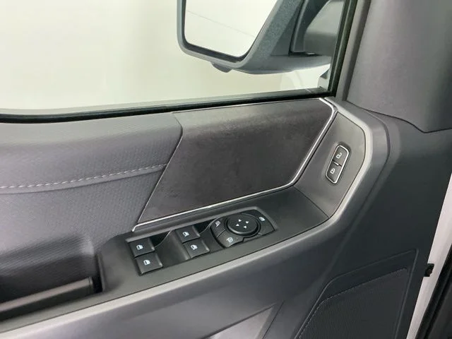 New 2026 Oxford White Ford XLT image 14