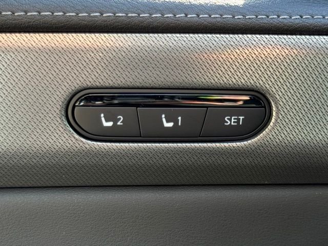New 2026 HARBOR GRAY INFINITI Luxe AWD image 19