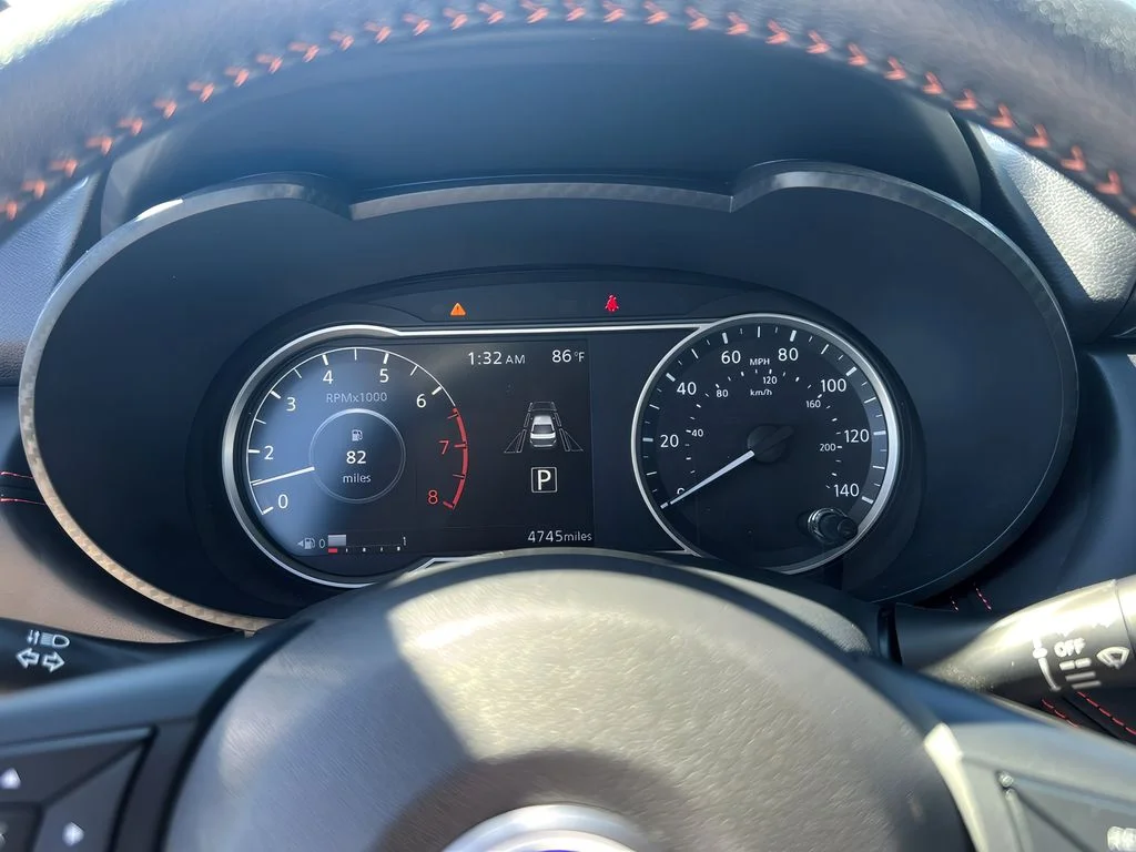 2025 Nissan Versa Sedan SR - Photo 21